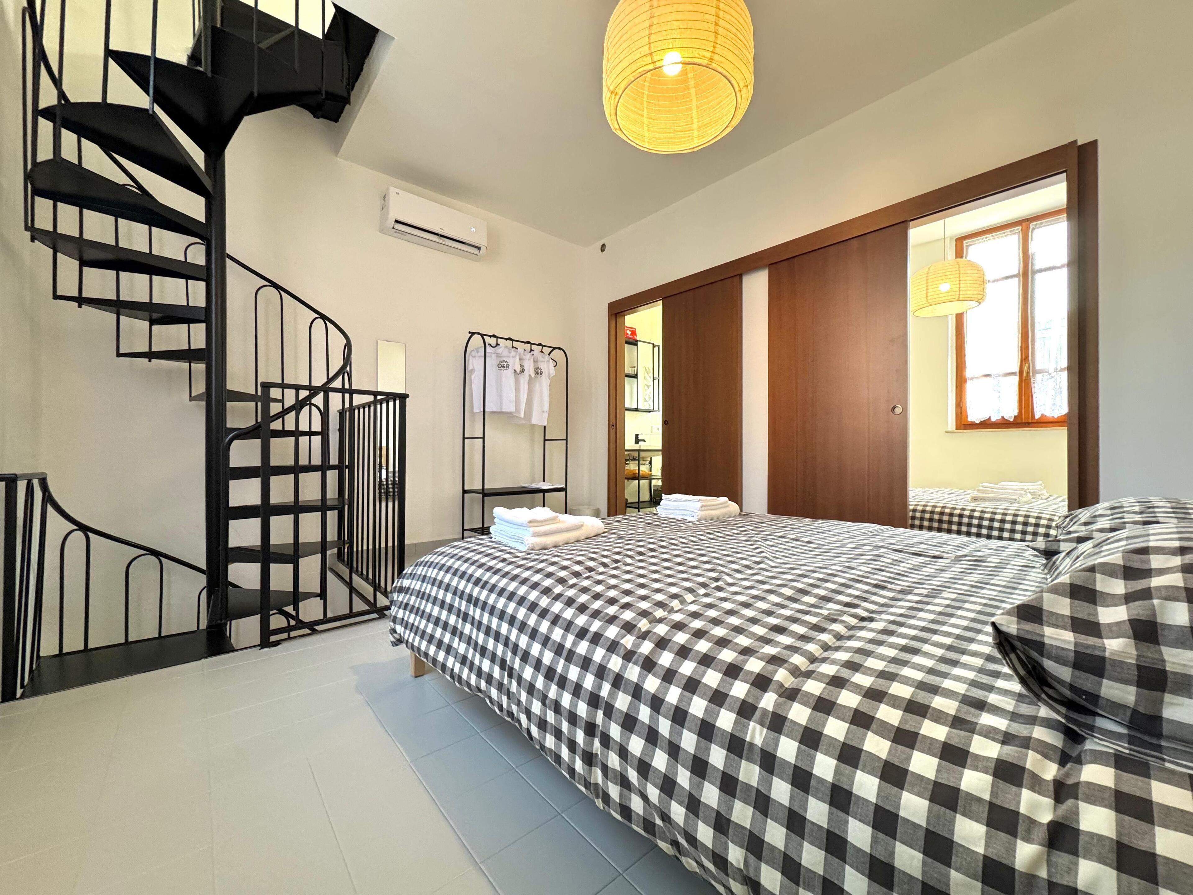 2 多间卧室、熨斗/熨衣板、WiFi、床单