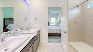 Towels, soap, shampoo, toilet paper