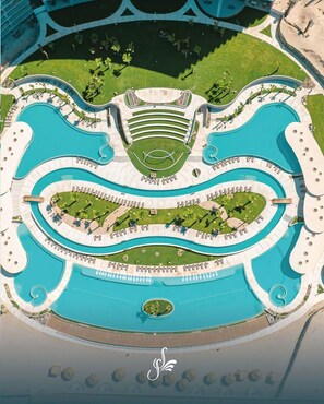 Piscine extérieure, piscine chauffée