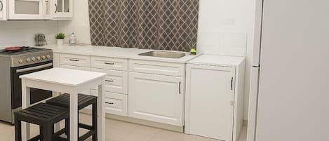 Deluxe Apartment | Private kitchen