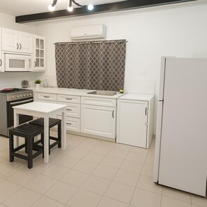 Deluxe Apartment | Private kitchen