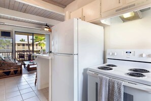 Studio, 1 grand lit, balcon (Kona Bali Kai 362) | Cuisine privée