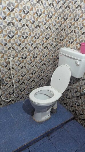 Free toiletries, towels, soap, shampoo - Baikuntha Dham Bhakta Niwas (Puri)