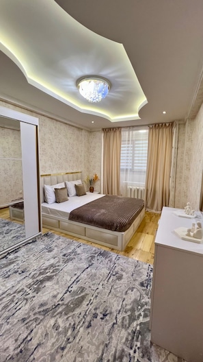 Iron/ironing board, free WiFi