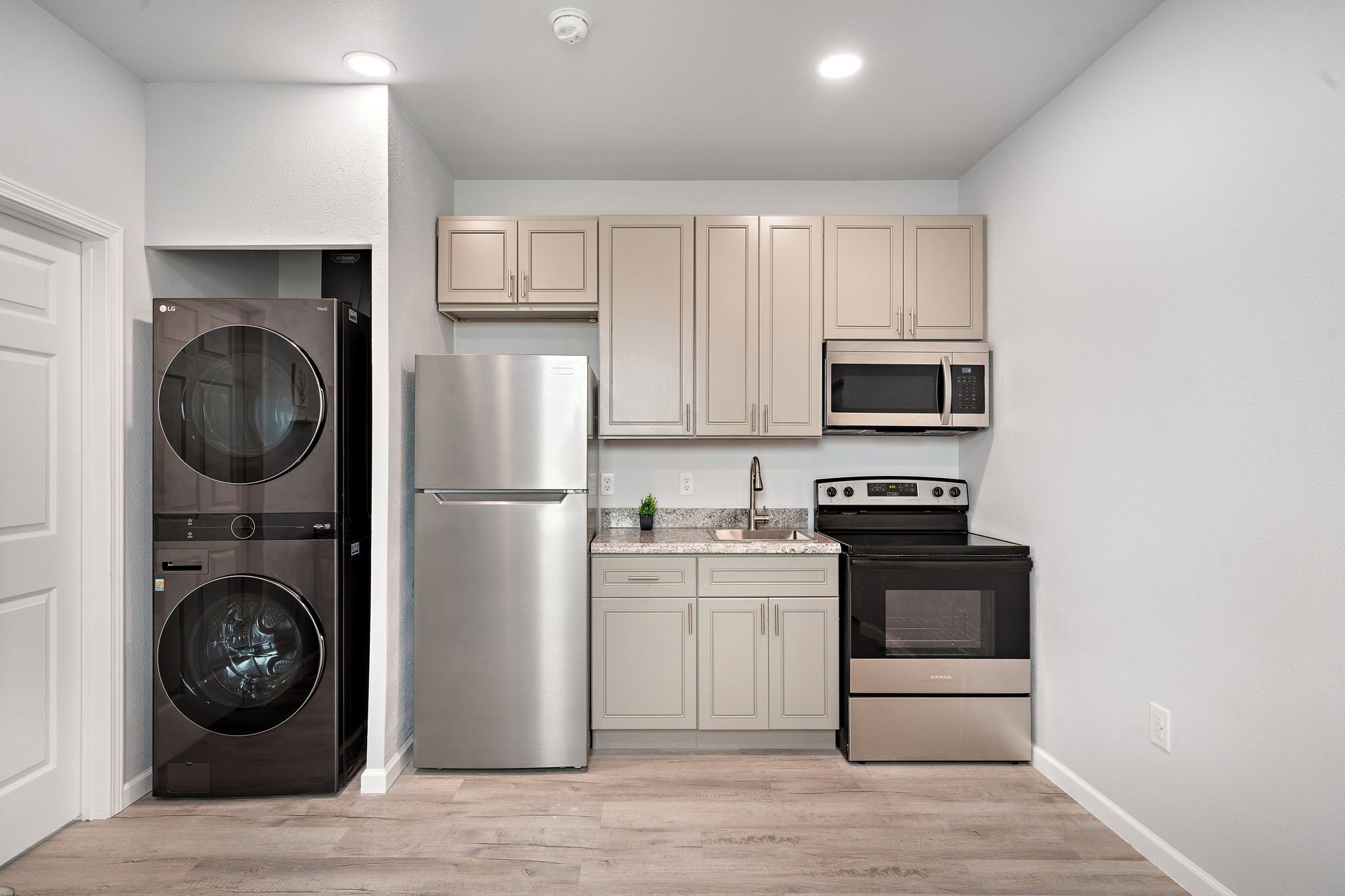 Microondas, horno y parrilla de estufa 