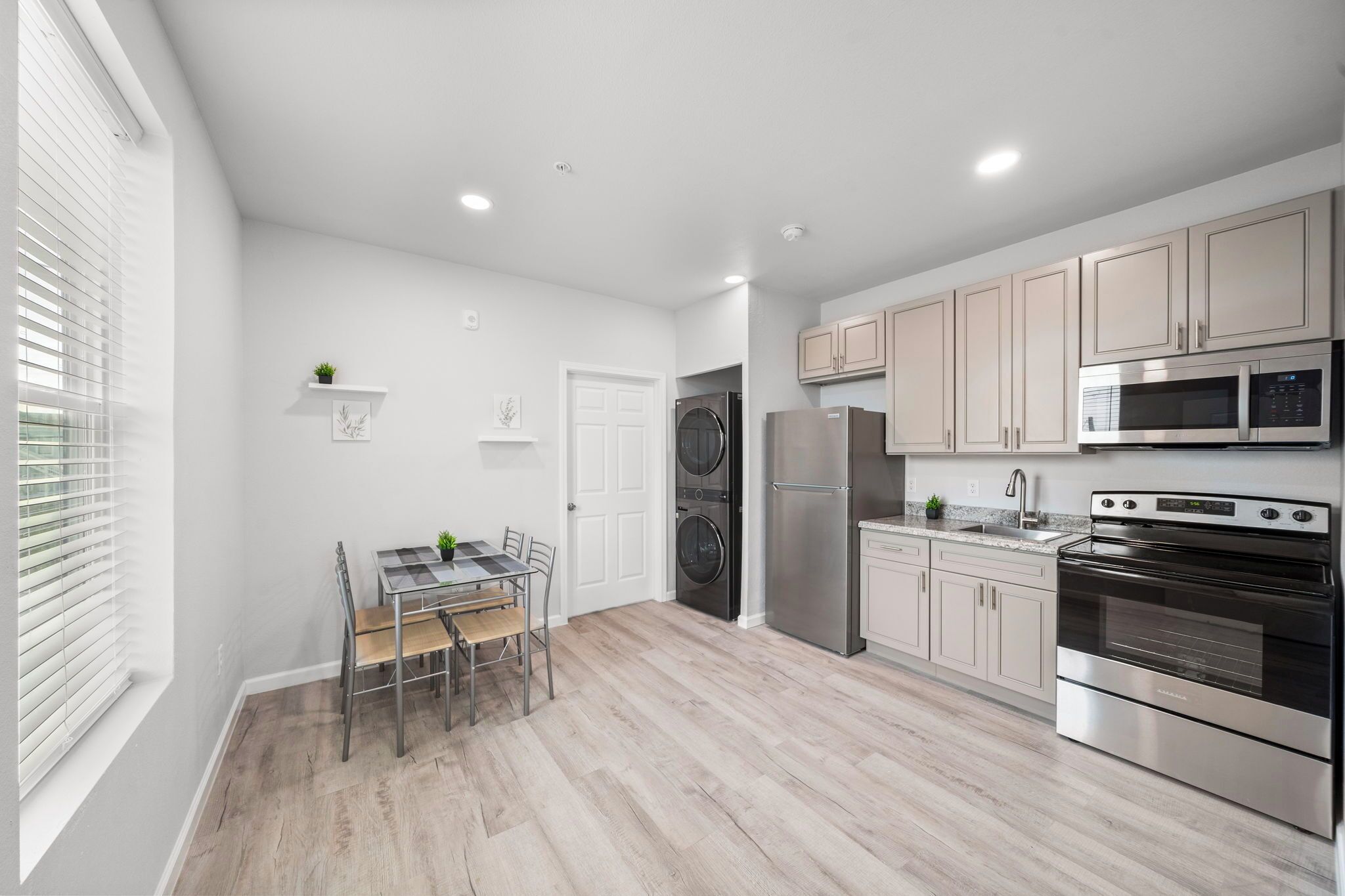 Microondas, horno y parrilla de estufa 