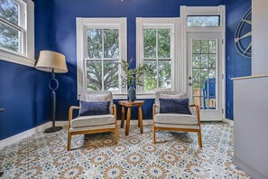 Interior - Lafitte's Lookout-Heated Pool/Hot Tub/Fire Pit/BBQ (Galveston)