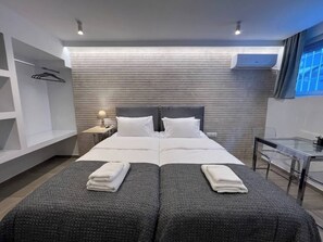 1 bedroom, iron/ironing board, Internet, bed sheets