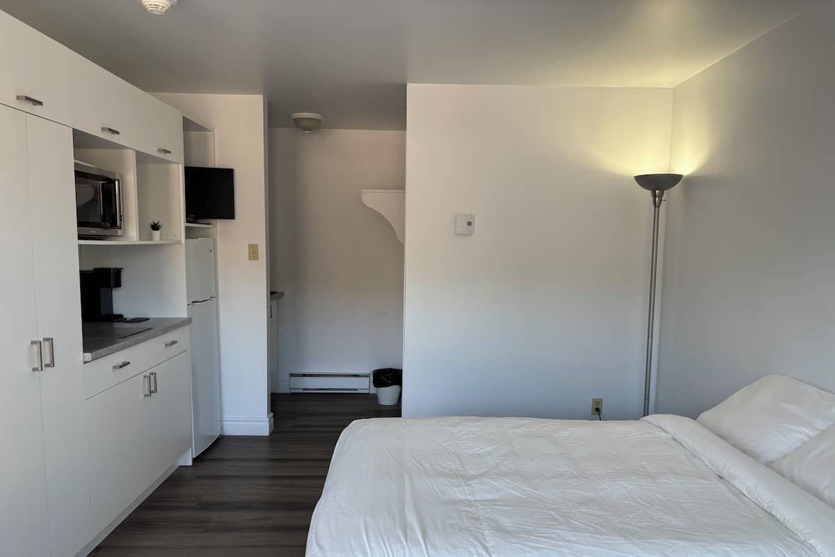 Chambre double | Accès au Wi-Fi (inclus), literie fournie