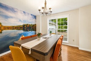 Dining - Lakefront Home, Hot tub, Fire Pit, Game Room, & Movie Room! (Marion)