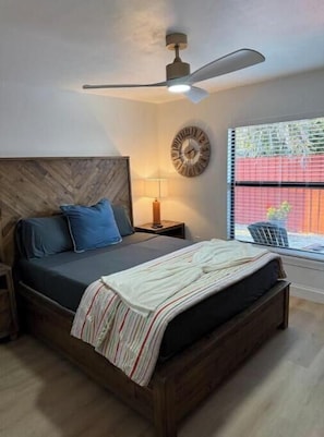 2 bedrooms, Internet, bed sheets