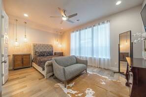 4 chambres, fer et planche Ă repasser, literie fournie