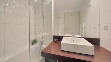 Hair dryer, towels