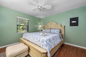 3 室のベッドルーム、アイロン / アイロン台、インターネット、ベッドシーツ