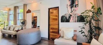 Villa w/ nature’sView &Pool/bonfire/outside movie