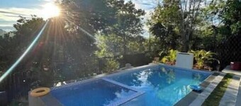 Villa w/ nature’sView &Pool/bonfire/outside movie
