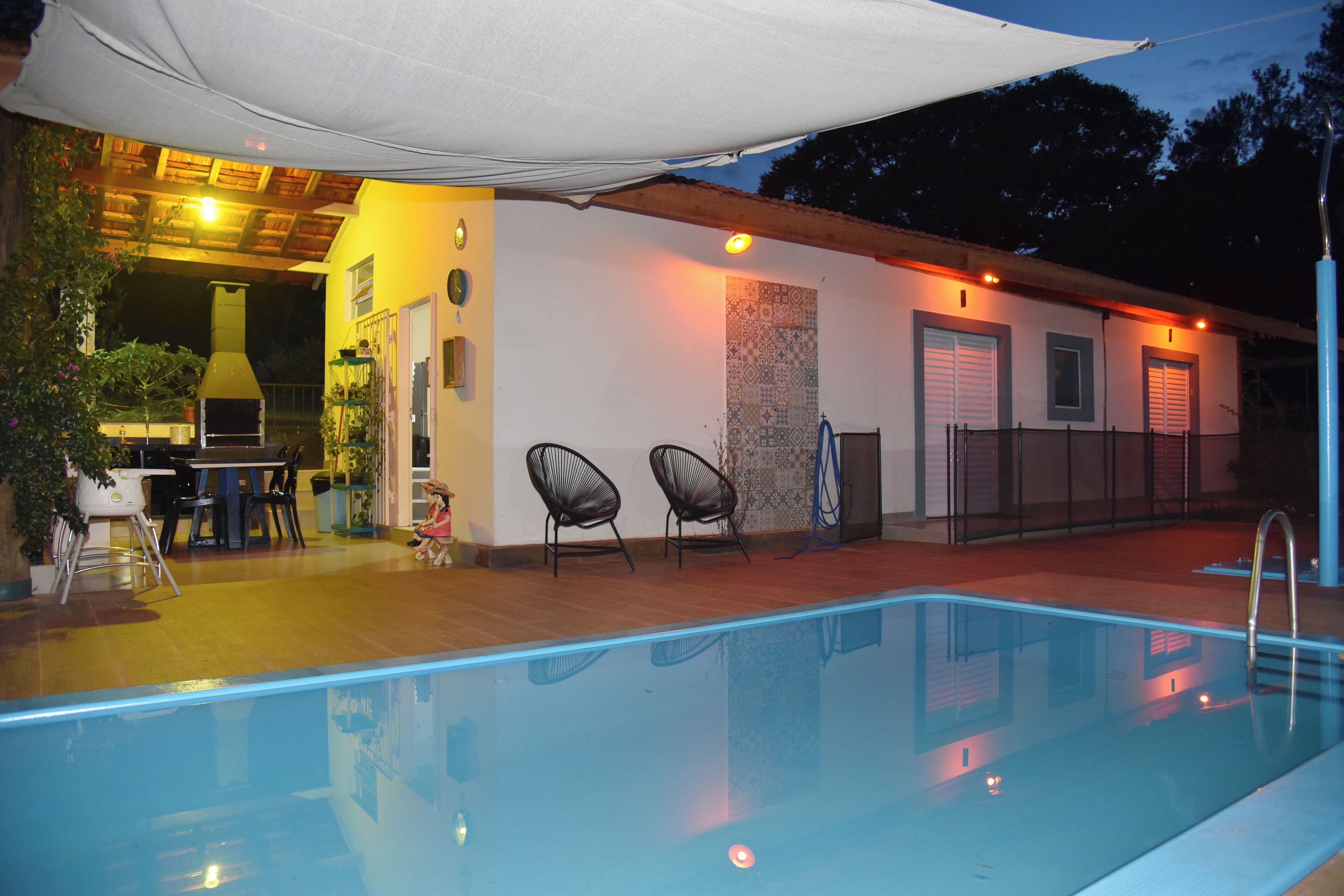 Suite Deluks, pemandangan kolam renang | Pemandangan dari kamar