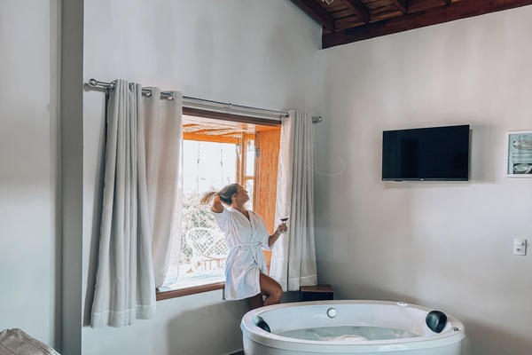 Superior Suite, Hot Tub | Laptop workspace, free WiFi