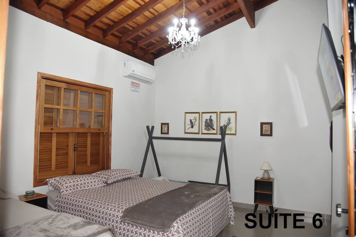 Superior Suite, Private Bathroom, Lagoon View | Laptop workspace, free WiFi