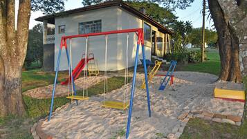 Children’s play area – outdoor