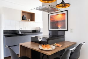 Appartement Deluxe, vue ville | Cuisine privée