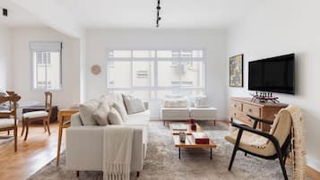 Departamento Confort, vista a la ciudad | Área de sala de estar