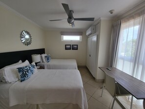 2 bedrooms, iron/ironing board, Internet, bed sheets - Stunning Beachfront 2-bedroom Condo with AC in Barbados (Hastings)