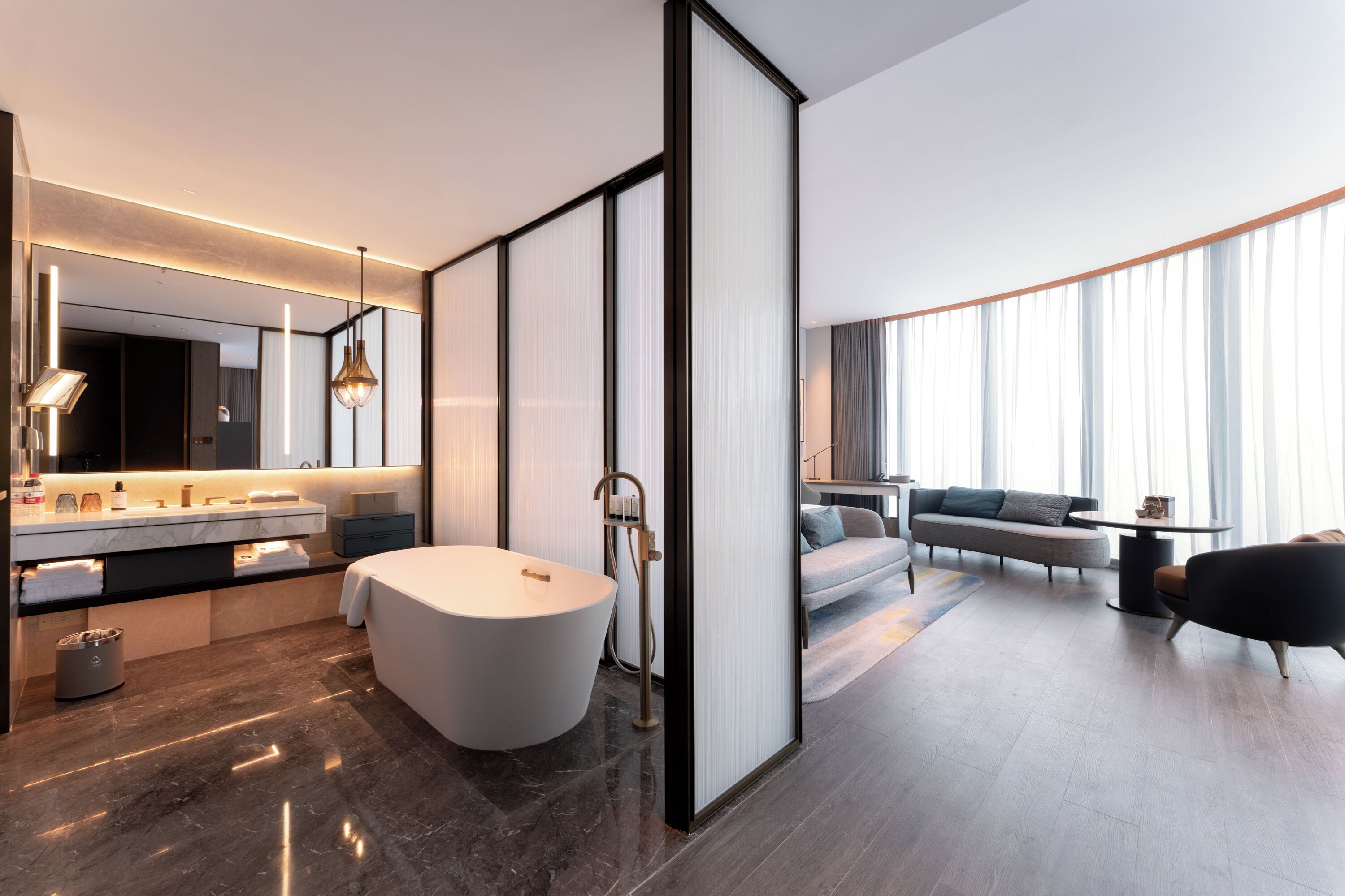 Superior Room, 1 King Bed, City View | Egyptian cotton sheets, premium bedding, down comforters