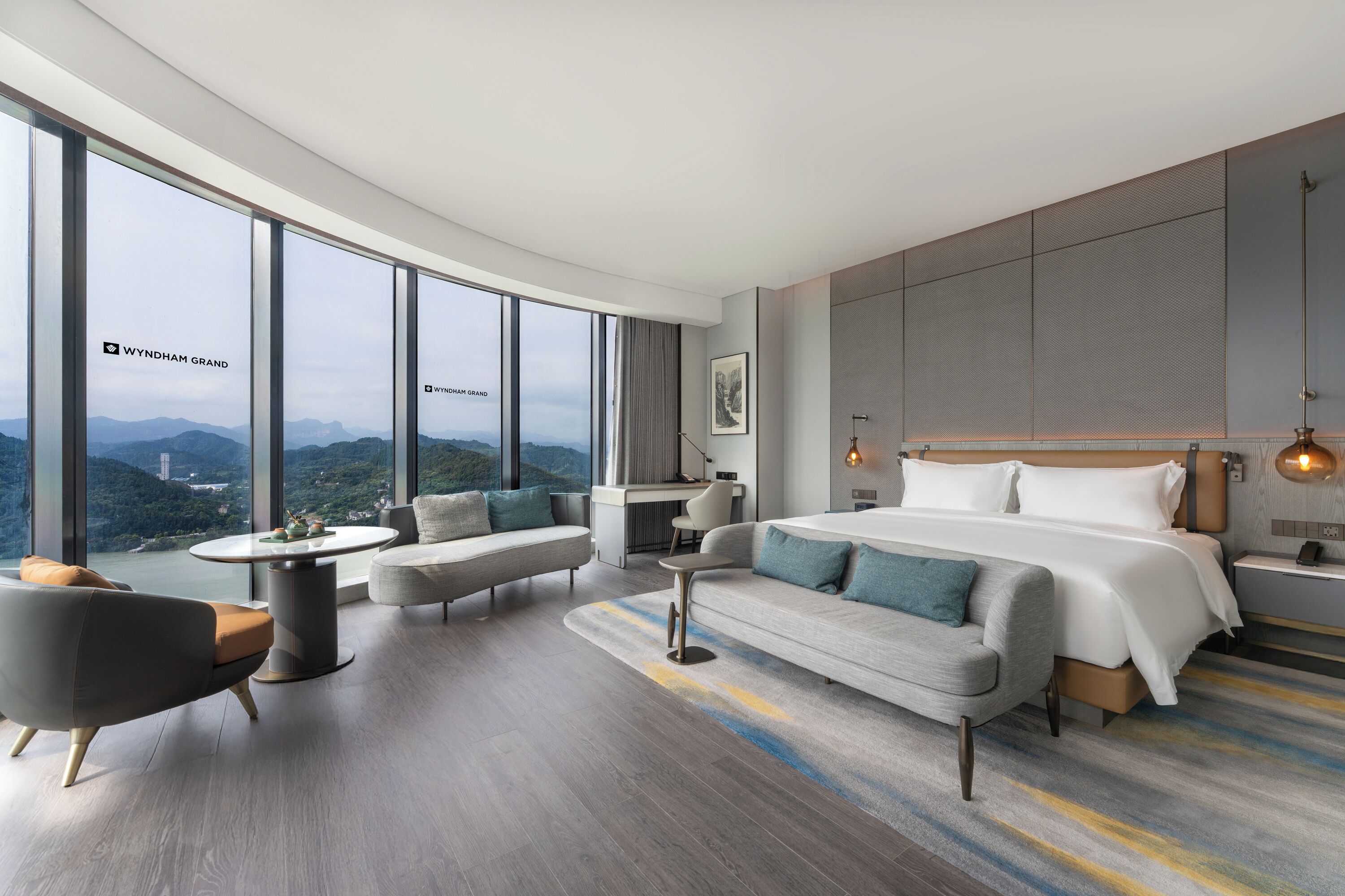 Deluxe Room, 1 King Bed, River View | Egyptian cotton sheets, premium bedding, down duvets