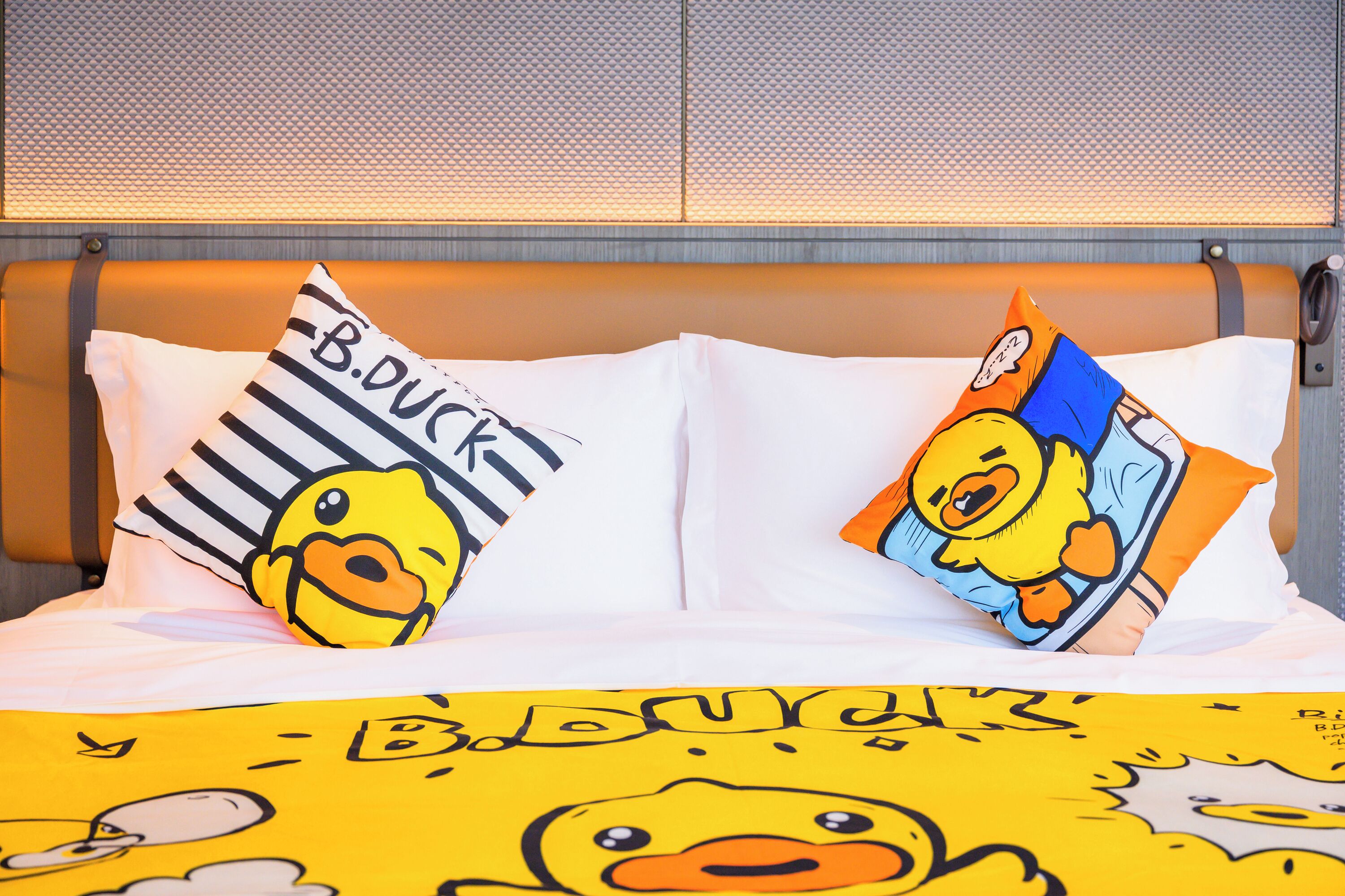 Family Triple Room, 1 King Bed (Parent Child) | Egyptian cotton sheets, premium bedding, down duvets
