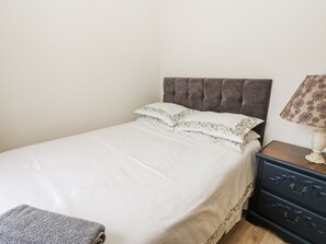 4 habitaciones, decoración personalizada y muebles diferentes 