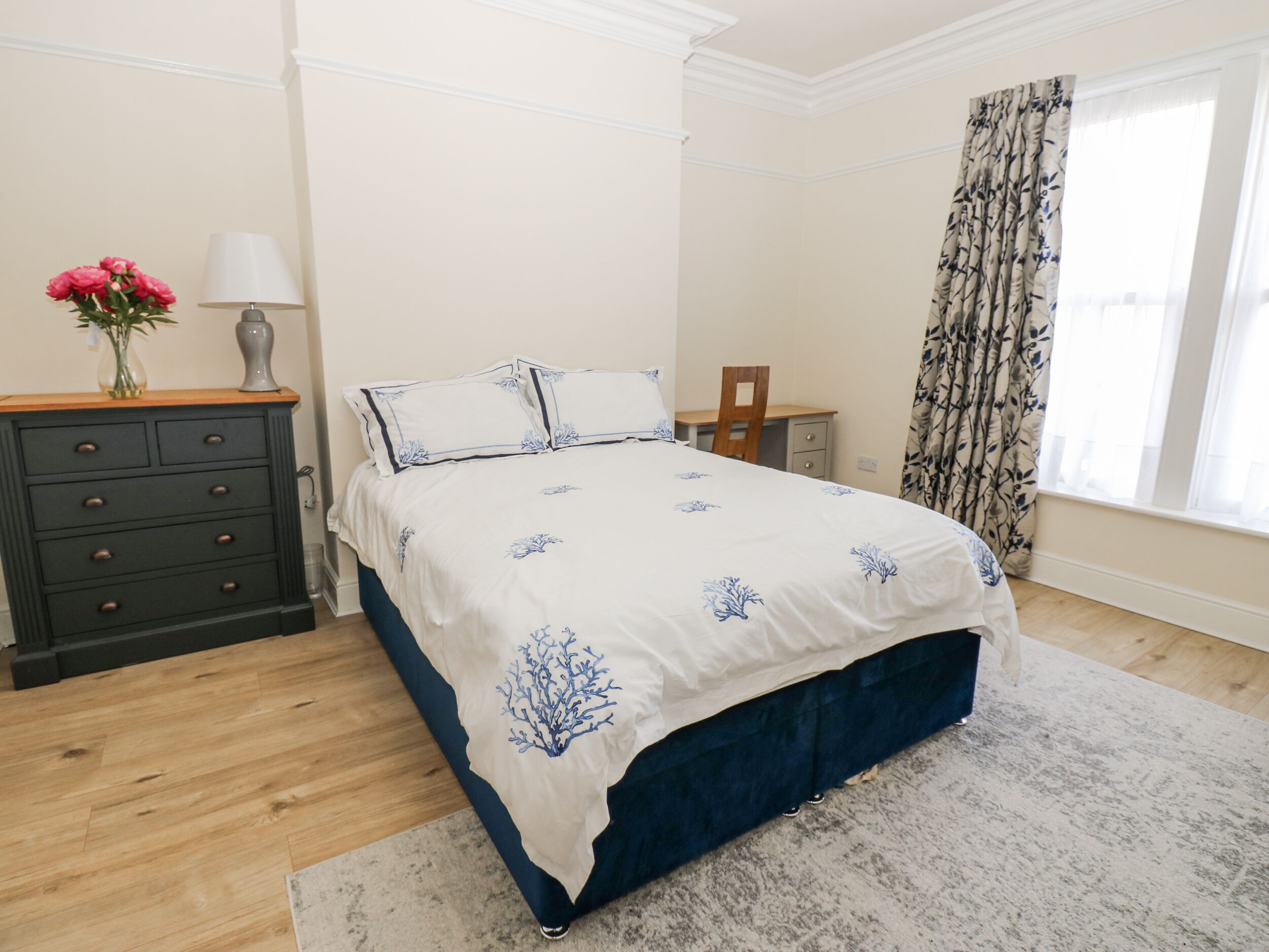 4 bedrooms, individually decorated, individually furnished, free WiFi