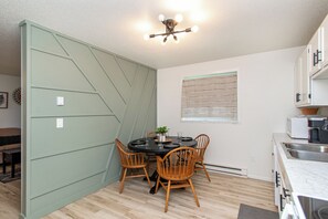 Dining - Walk to DT I King I Keyless Entry I Garage I W/D (Fargo)