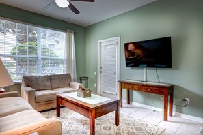 TV - Ground floor condo with water park! (Kissimmee)
