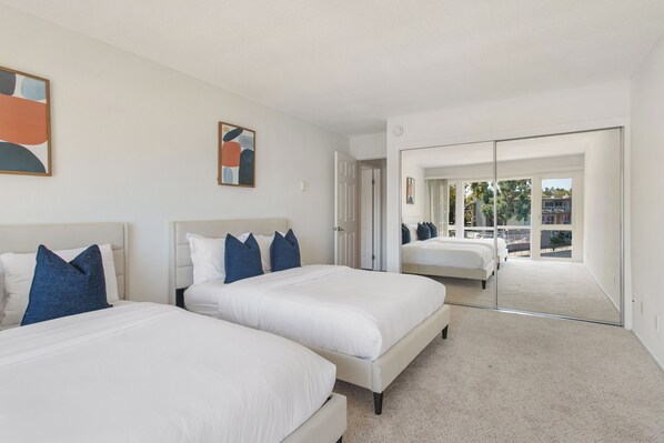 2 bedrooms, iron/ironing board, travel cot, free WiFi