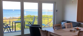 Apartment Lia: Sea view of Cape Arkona and the harbor of Glowe