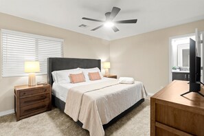 4 bedrooms, desk, iron/ironing board, travel cot