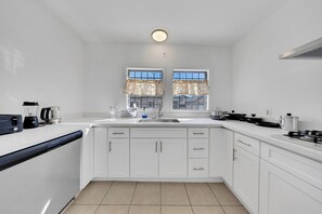 Microwave, stovetop, dishwasher