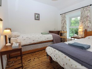 2 室のベッドルーム、客室ごとに異なる装飾、客室ごとに異なるインテリア、WiFi (無料)