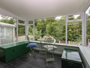 Interior - Chandos (Dolwyddelan)