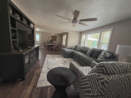 Living area. Emerald & Ivory Cottage