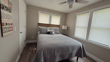 2 bedrooms, WiFi, bed sheets