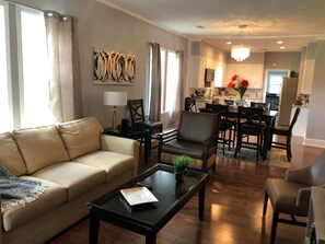 Smart TV, books, stereo