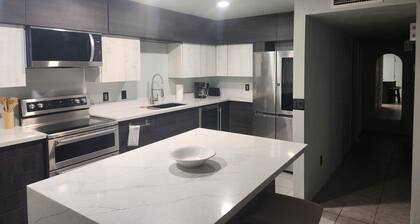 Superb 2-bedroom condo with AC in sunny Yuma