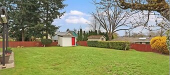 Charming villa with AC in Renton - perfect for large groups