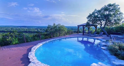 Valley View Retreat for 10