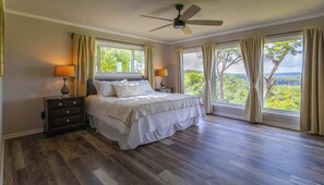 House, Multiple Beds, Pool Access, Valley View (Valley View)