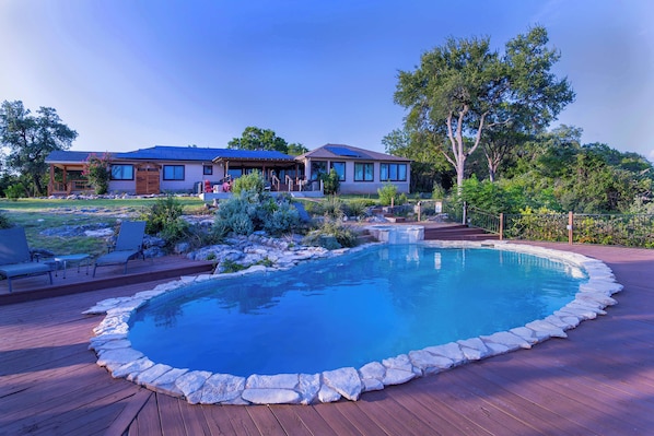 Outdoor pool - Valley View Retreat for 10 (Wimberley)