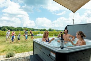 Outdoor spabad