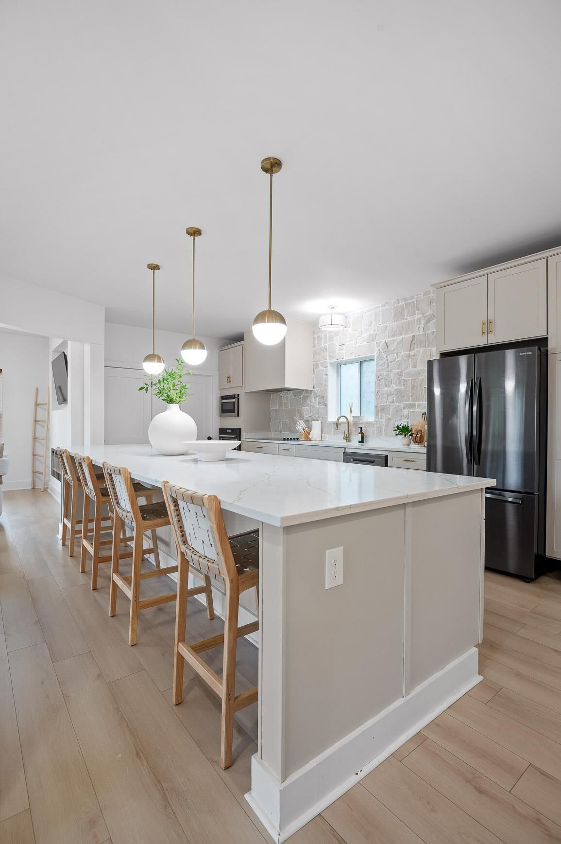 Microwave, stovetop, dishwasher